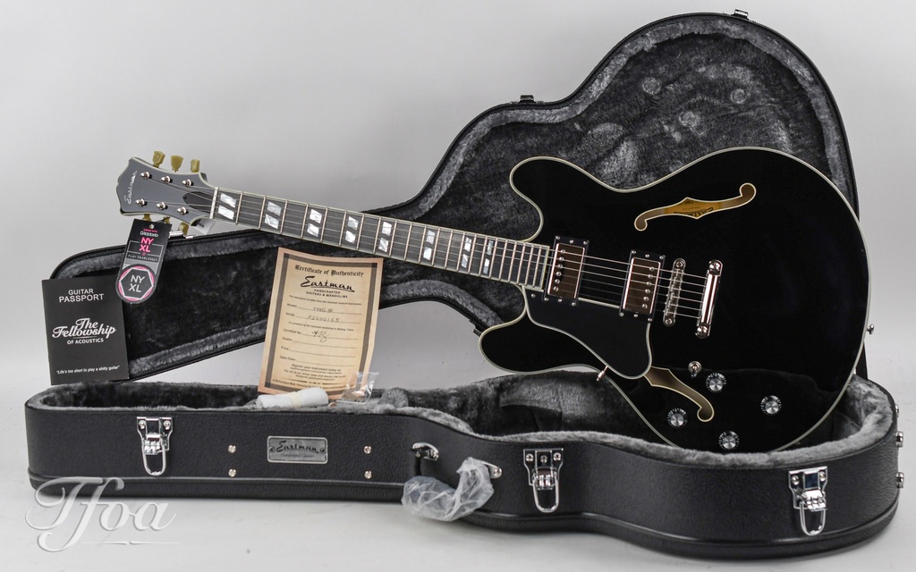 Eastman T486 Black Lefty